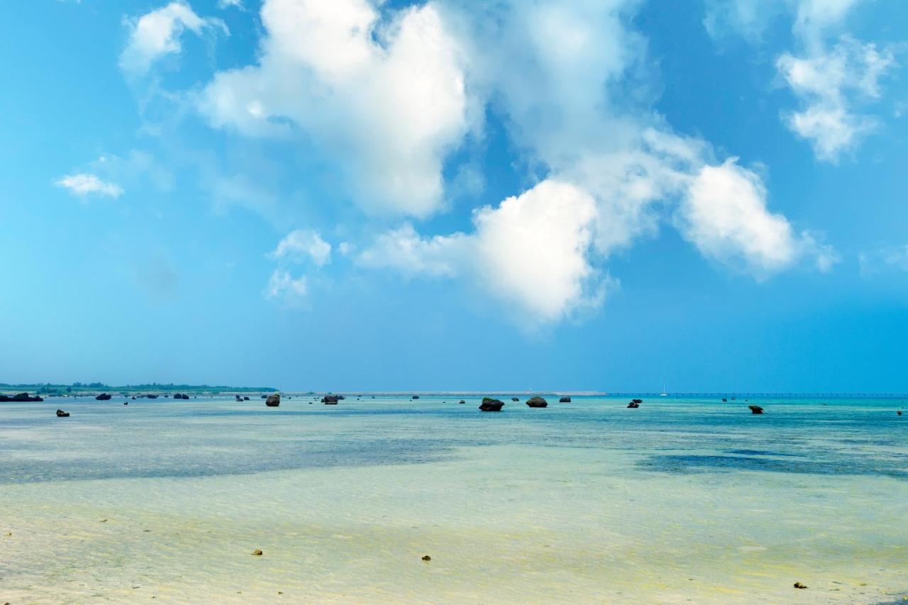 Watermark Hotel Okinawa Miyakojima Eksteriør bilde
