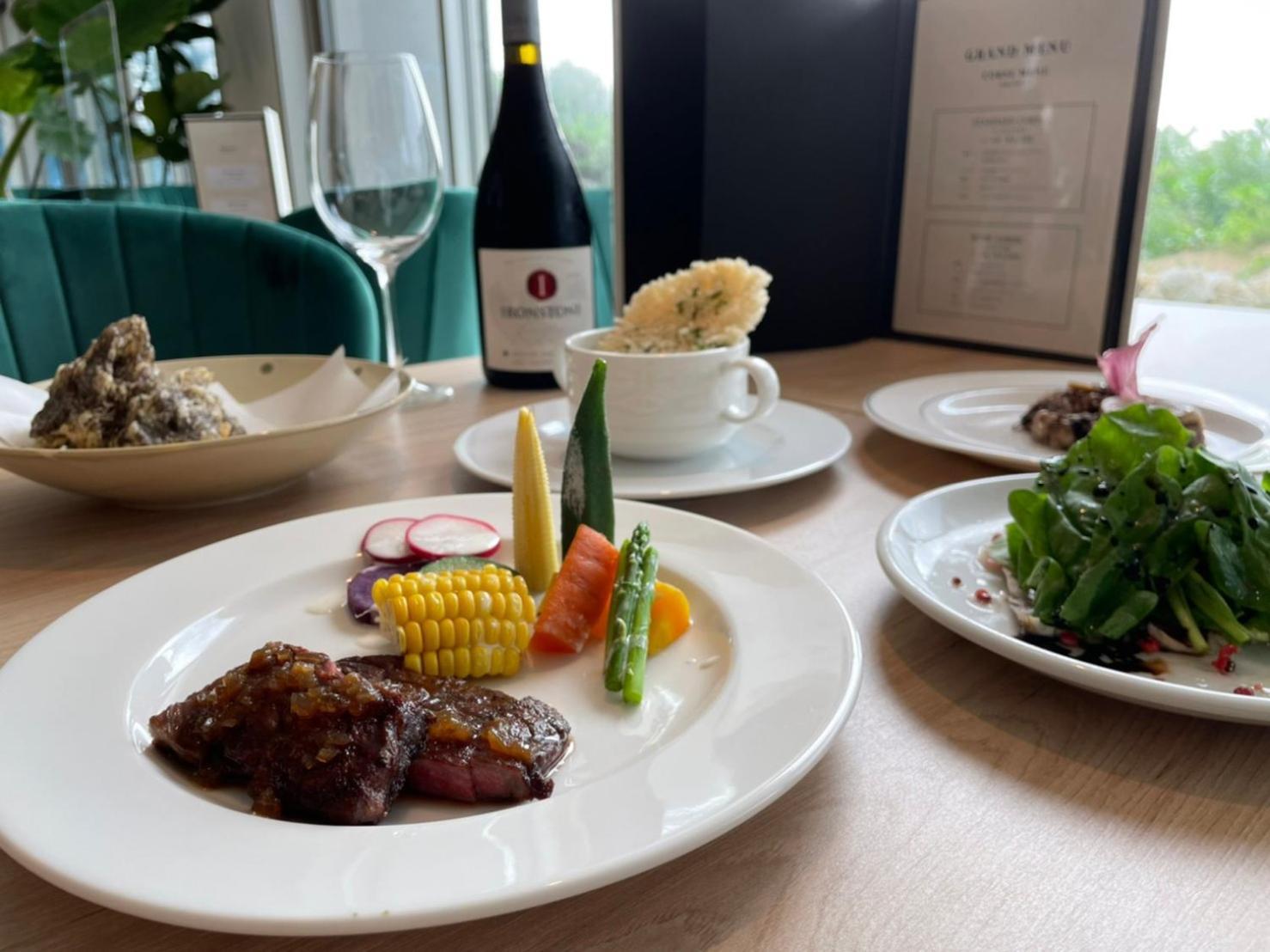 Watermark Hotel Okinawa Miyakojima Eksteriør bilde